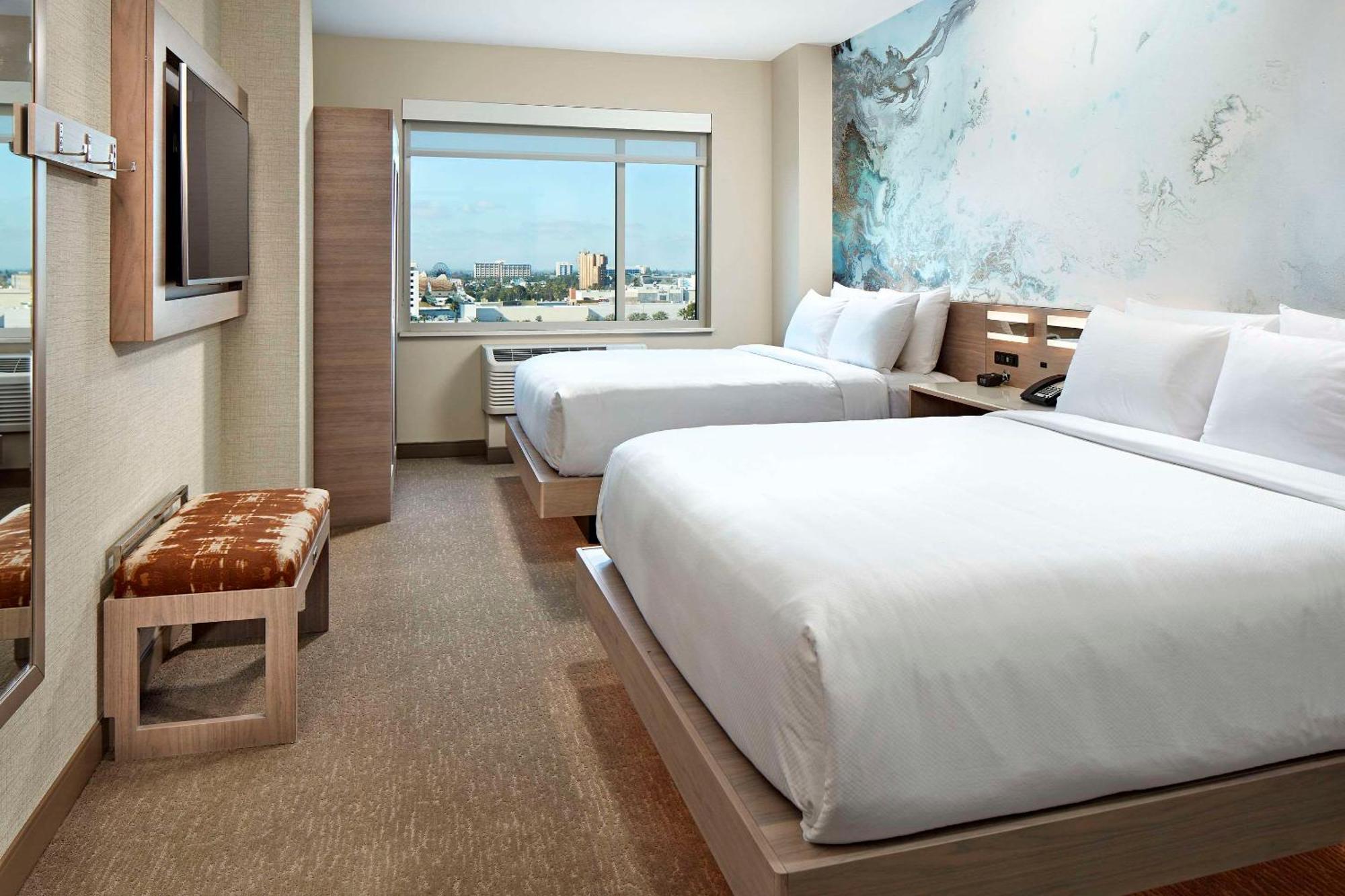 Cambria Hotel & Suites Anaheim Resort Area Екстериор снимка