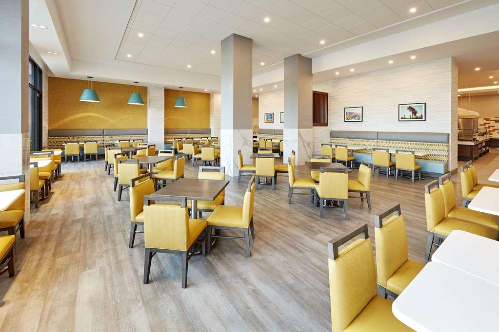 Cambria Hotel & Suites Anaheim Resort Area Ресторант снимка